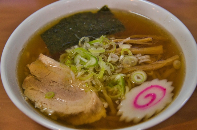 佐野ラーメン　澄んだスープとコシのある麺