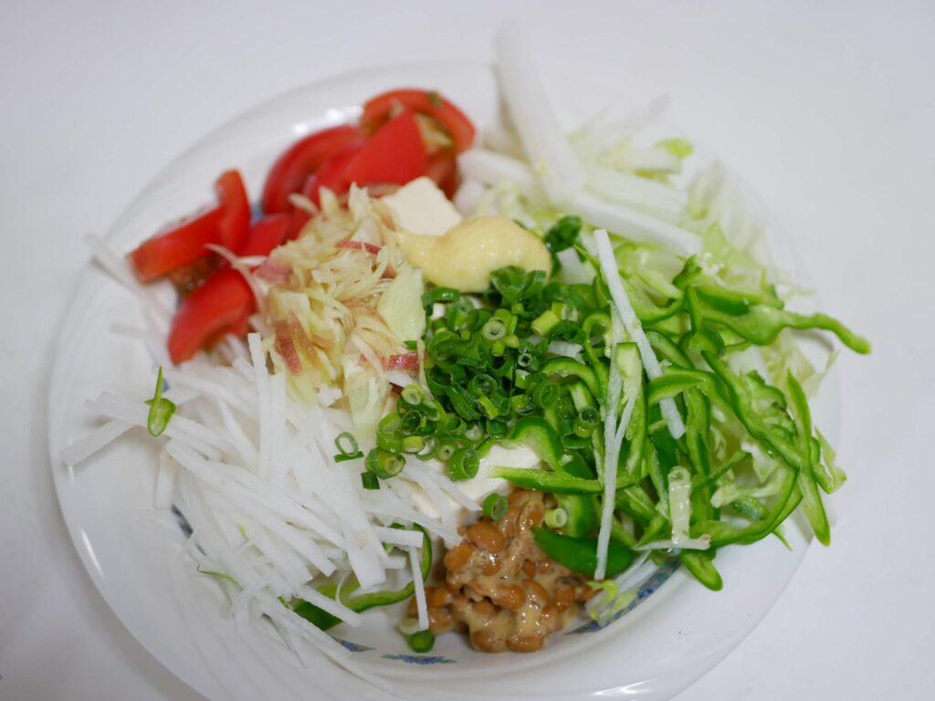 納豆+キムチ+野菜 サラダ
