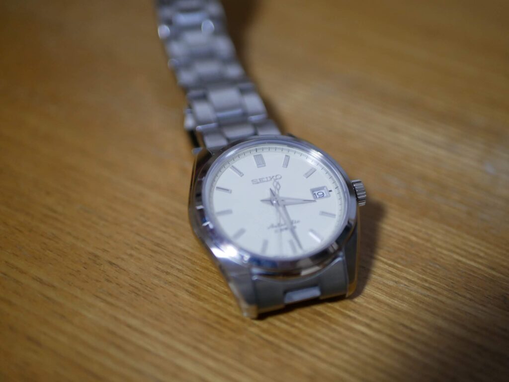 アナログ機械式の腕時計　SEIKO　自動巻き23Jewels